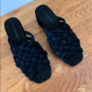 Kelsi dagger 2 inch sandal